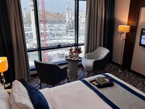 Al Safwah Hotel First Tower 1 image 1